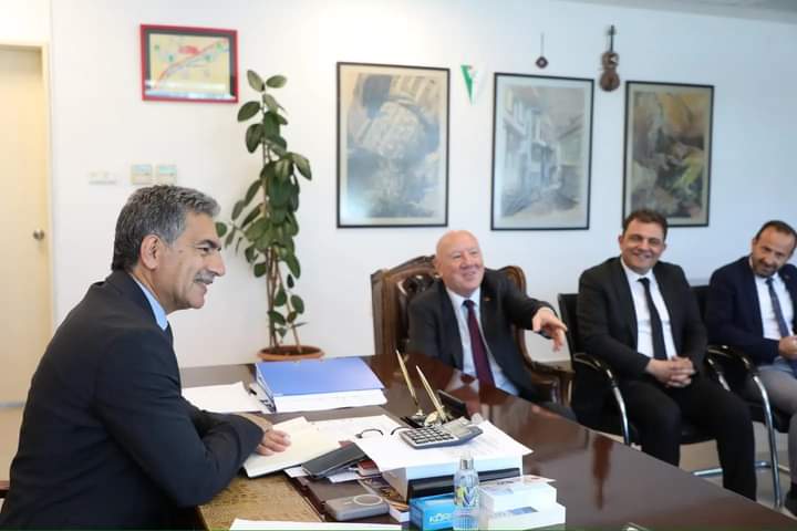 Başkan Deviren: “Personel maaşları bile zorlukla ödeniyor. Bu nedenle ilk aşamada israfın kaynağını tespit ediyoruz.”