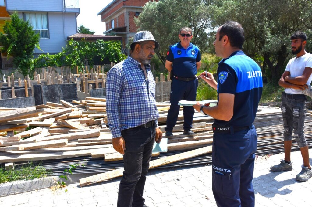 Gemlik zabıtasından inşaat yasağı denetimi