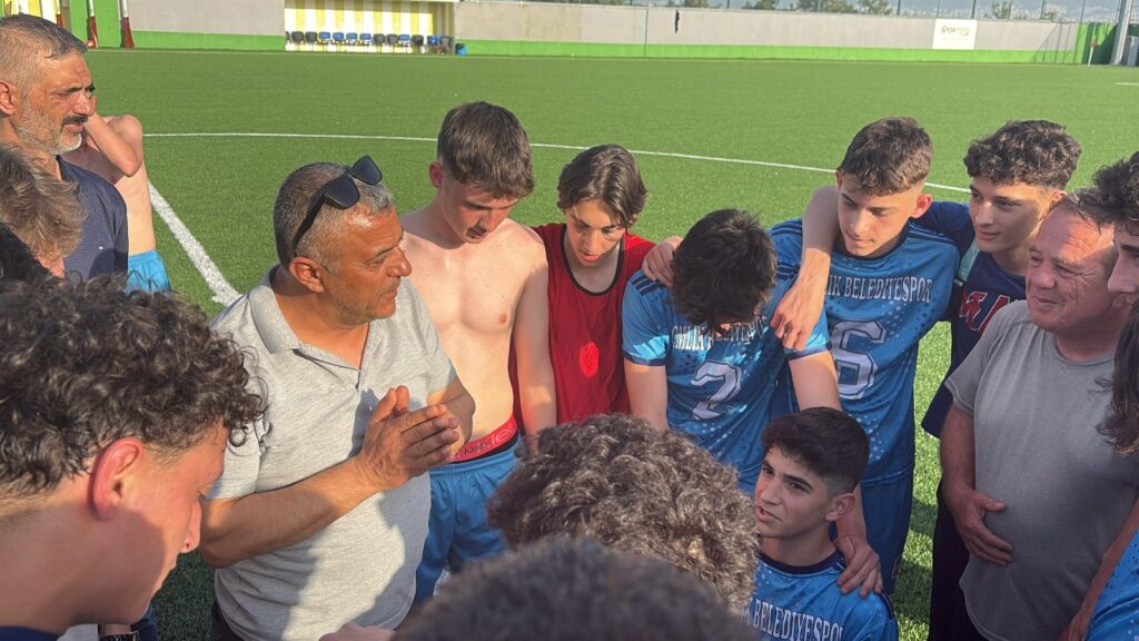 U17’de Şampiyon Gemlik Belediyespor