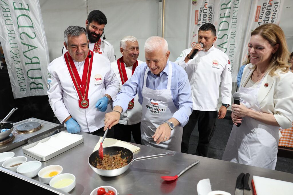 BURSA’NIN GASTRONOMİ ŞÖLENİ DOLU DOLU GEÇTİ