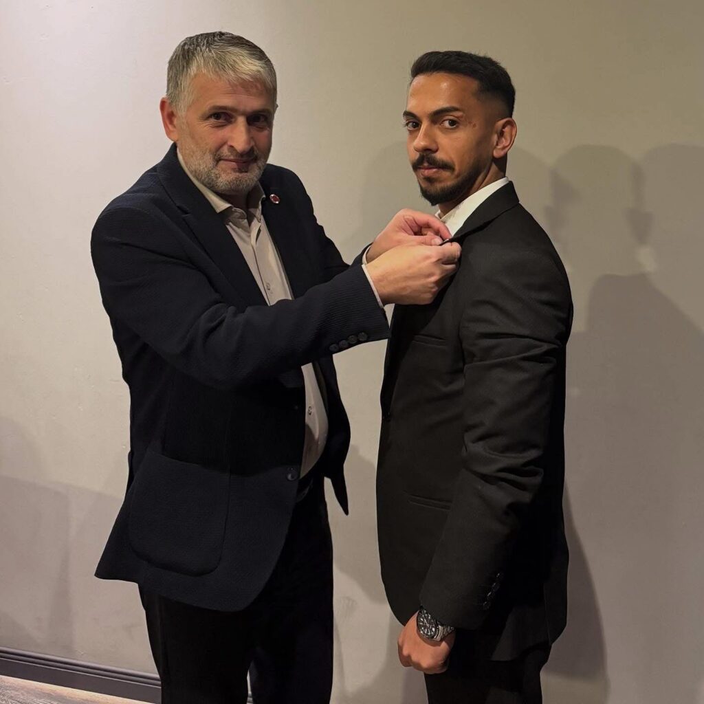 On Parmağında On Marifet.!