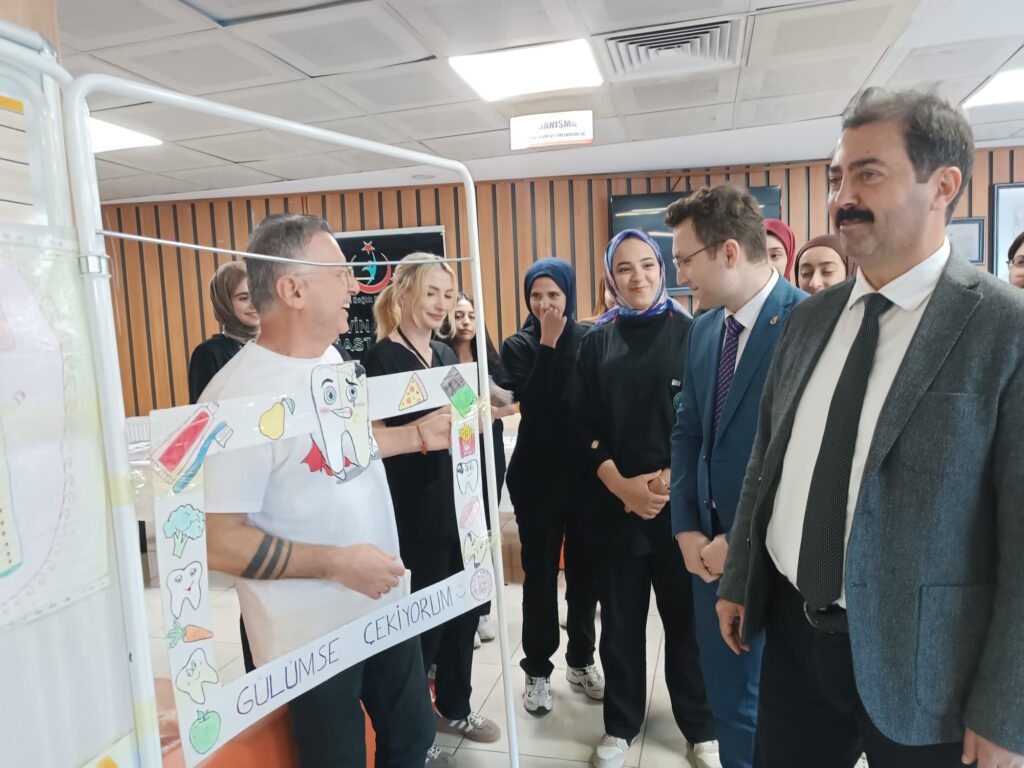 Ağız ve Diş Sağlığı Haftası Etkinliği, Artvin’de Farkındalık Yaratmayı Amaçladı