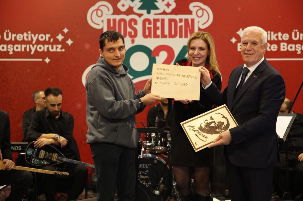 Büyükşehir ailesi yeni yılı birlikte kutladı