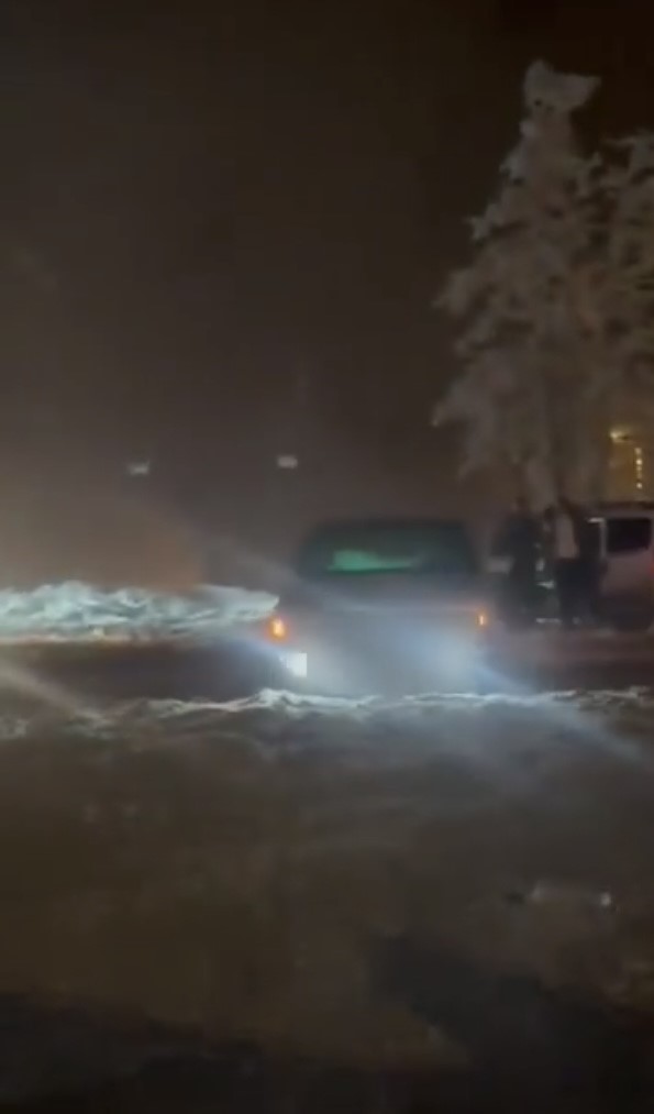 Uludağ’da Drift Yapan Sürücülere Jandarmadan Ceza: Araçlar Trafikten Men Edildi