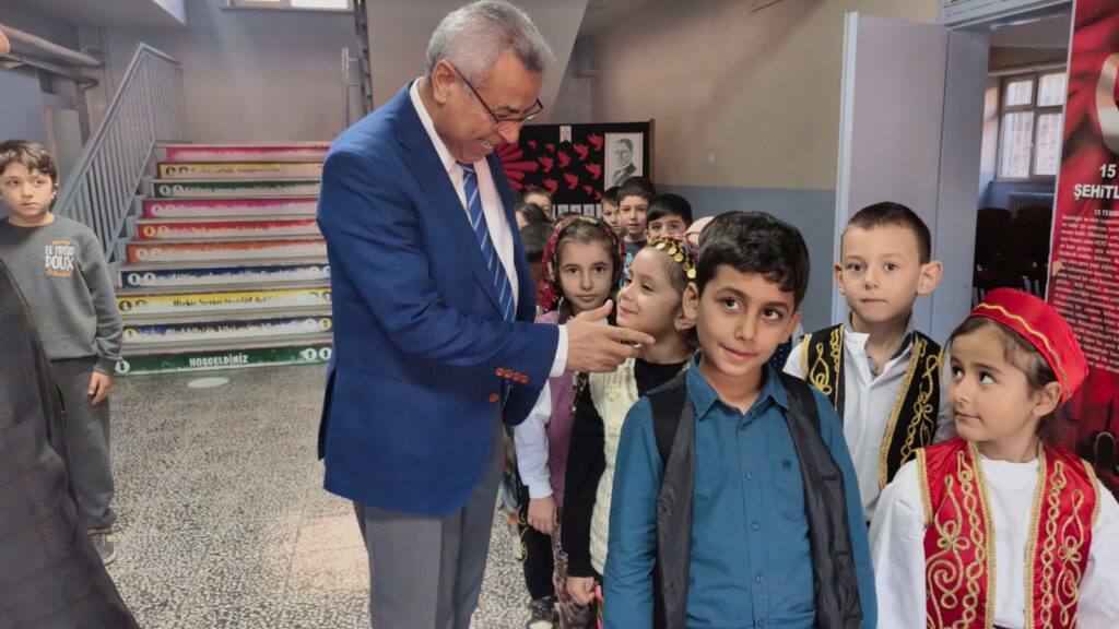 Kurtul Şehit Cem Üner İlkokulunda Kültürel Şenlik Tadında Yerli Malı Haftası Etkinliği…