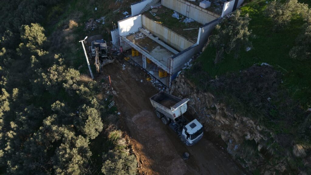 Gemlik’te Yol Çalışmaları Hız Kesmeden Devam Ediyor