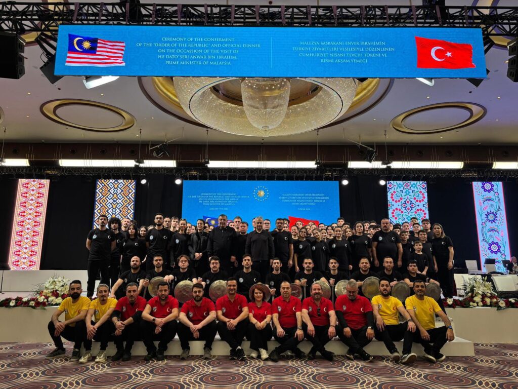 Gemlik Sanatolya Kılıç-Kalkan Topluluğu Cumhurbaşkanlığı Külliyesinde