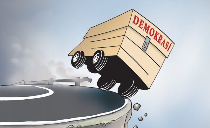 “Demokrasinin Neresindeyiz?”