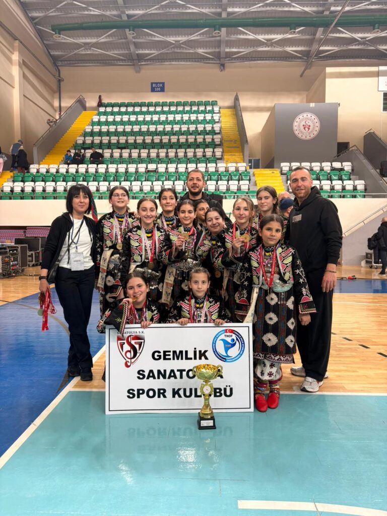 Gemlik Sanatolya Spor Kulübü Halkoyunlarında Bursa Şampiyonu Oldu