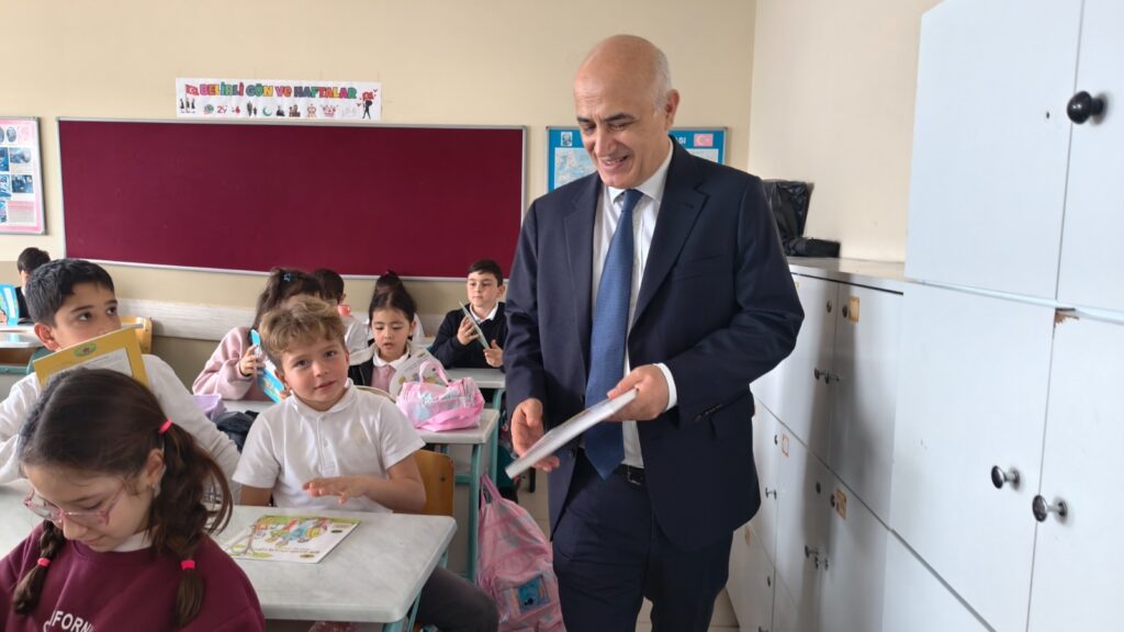 Kaymakam Canbaba Öğrencilerle Buluştu