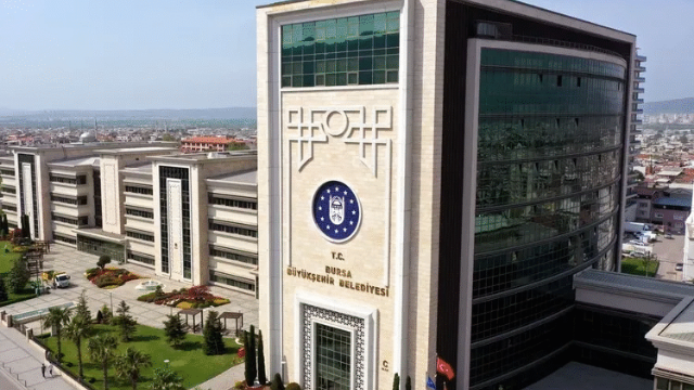 Bozbey Sonrası Bursa Büyükşehir’de 4 Kritik Koltuk Boş Kaldı