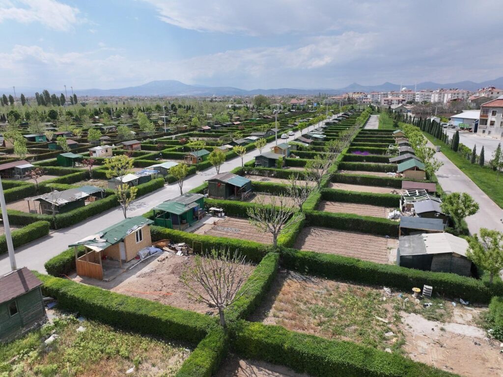 “Saçmalık! Hobi Bahçelerine Saldırıyorlar!”