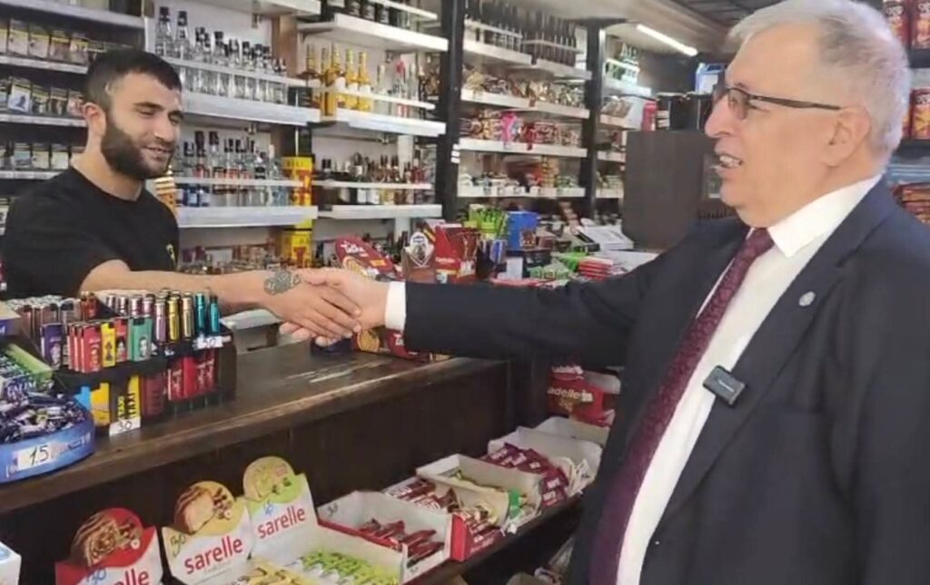 İYİ Parti Gemlik İlçe Başkanlığı’ndan Eskipazar Caddesi esnafına ziyaret