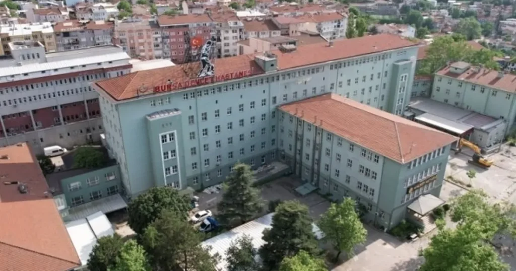 Muradiye Devlet Hastanesi’nin Özelleştirilmesi Bursa Halkına Yapılan En Büyük Haksızlıktır!