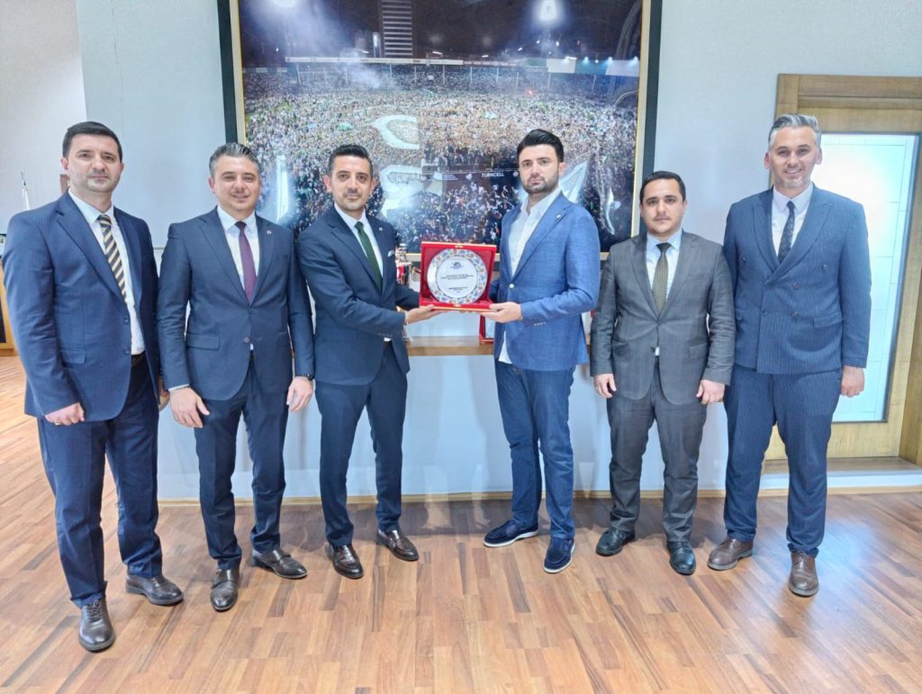 Vergi Müfettişleri Derneği Bursa Şubesi’nden Şampiyon Bursaspor’a Anlamlı Tebrik Ziyareti