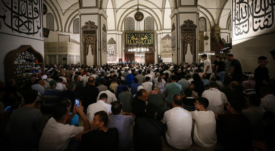 Mevlid Kandili İdrak Ediliyor: Dualar ve Gönüller Bir Kez Daha Birleşiyor