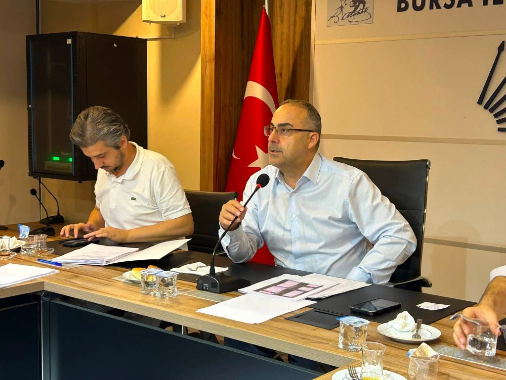CHP Bursa’da Siyasi Transfer Tartışmalarının Yerine Kentin 25 Yıllık Kronik Sorunları Masaya Yatırılıyor