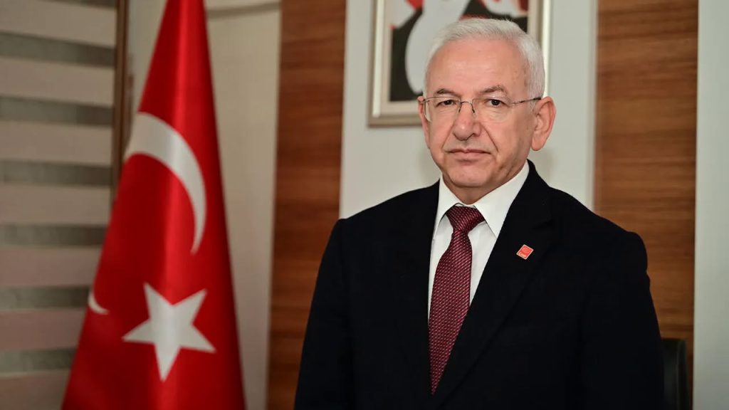 SERVET PEHLİVAN ADAY OLMAYACAĞINI AÇIKLADI