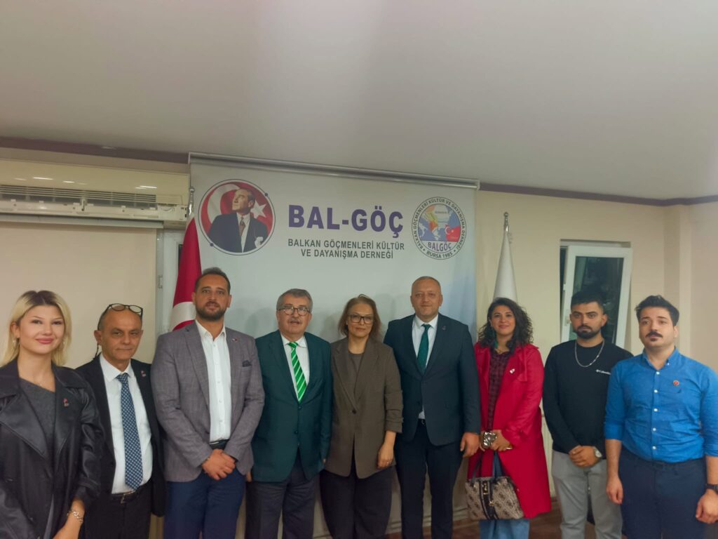 “Tarihimizin acılarını ve milli mücadelemizin şanlı zaferini unutmuyor, hafızamızı daima diri tutuyoruz”