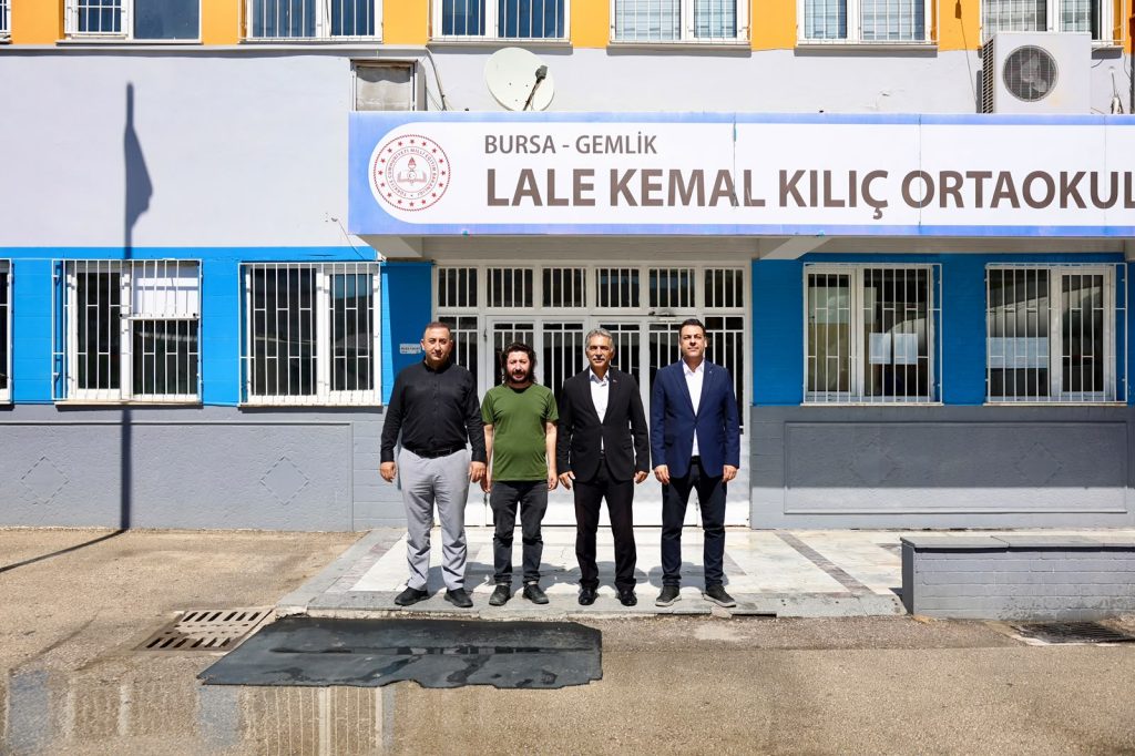 Gemlik Belediyesi’nden Okullarda Kapsamlı Temizlik