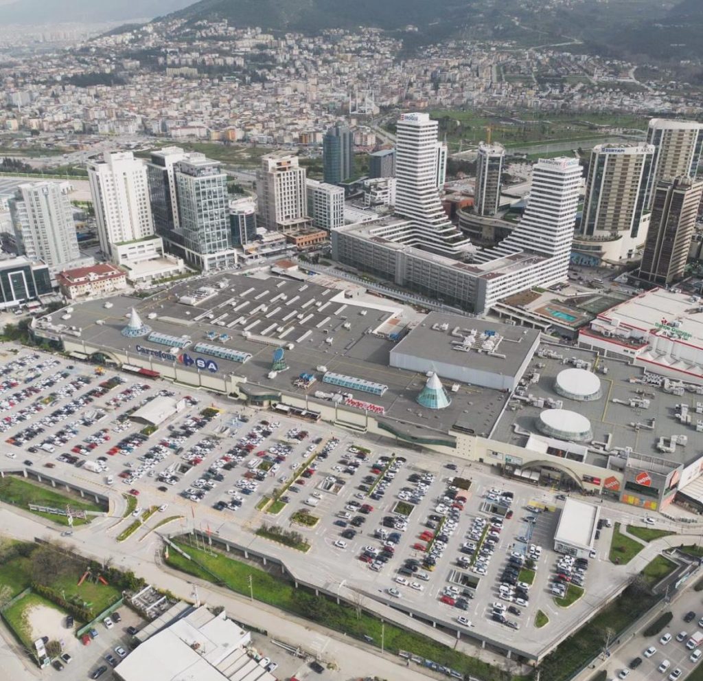 CarrefourSA Arazisinin Kontrolü Kimde?