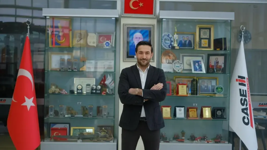 İsmail Akın Şenol’dan Mustafakemalpaşa TSO yönetimine tebrik