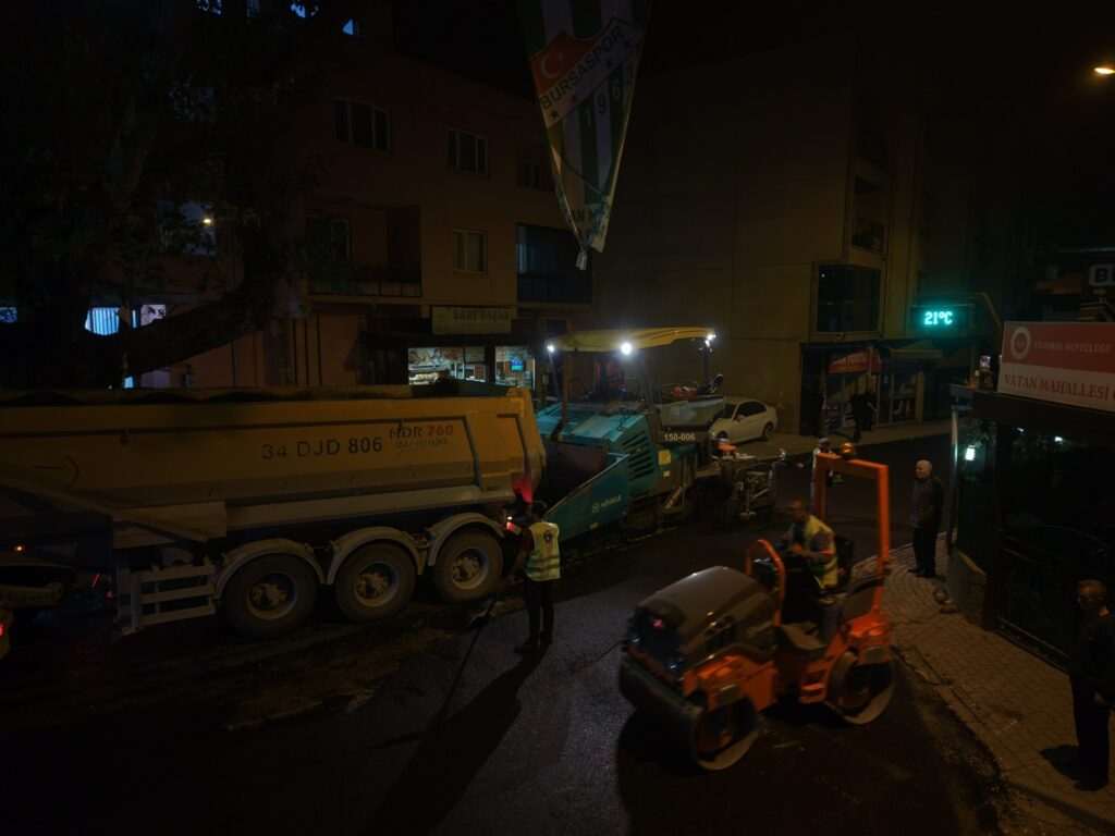 Büyükşehir ekiplerinden ulaşımda gece mesaisi