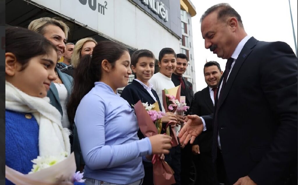 Anahtar Parti Osmangazi’den 136 mahalleyi kapsayan kapsamlı çalışma