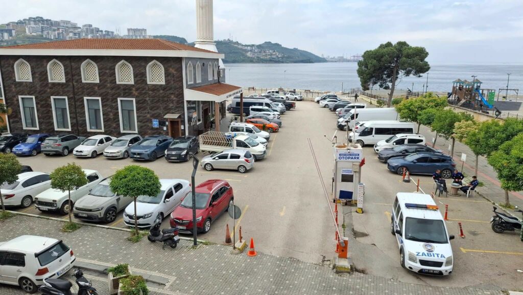 Orhan Karaduman’dan Gemlik Belediyesi’ne otopark tepkisi: “Yedi aydır çözüm bekliyoruz!”