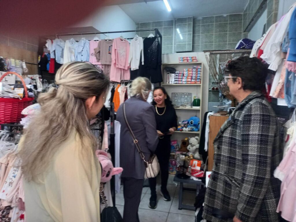 İYİ Parti Osmangazi’den esnaf ve pazar ziyareti: “Amacımız kapı çalmak değil, gönül almak”