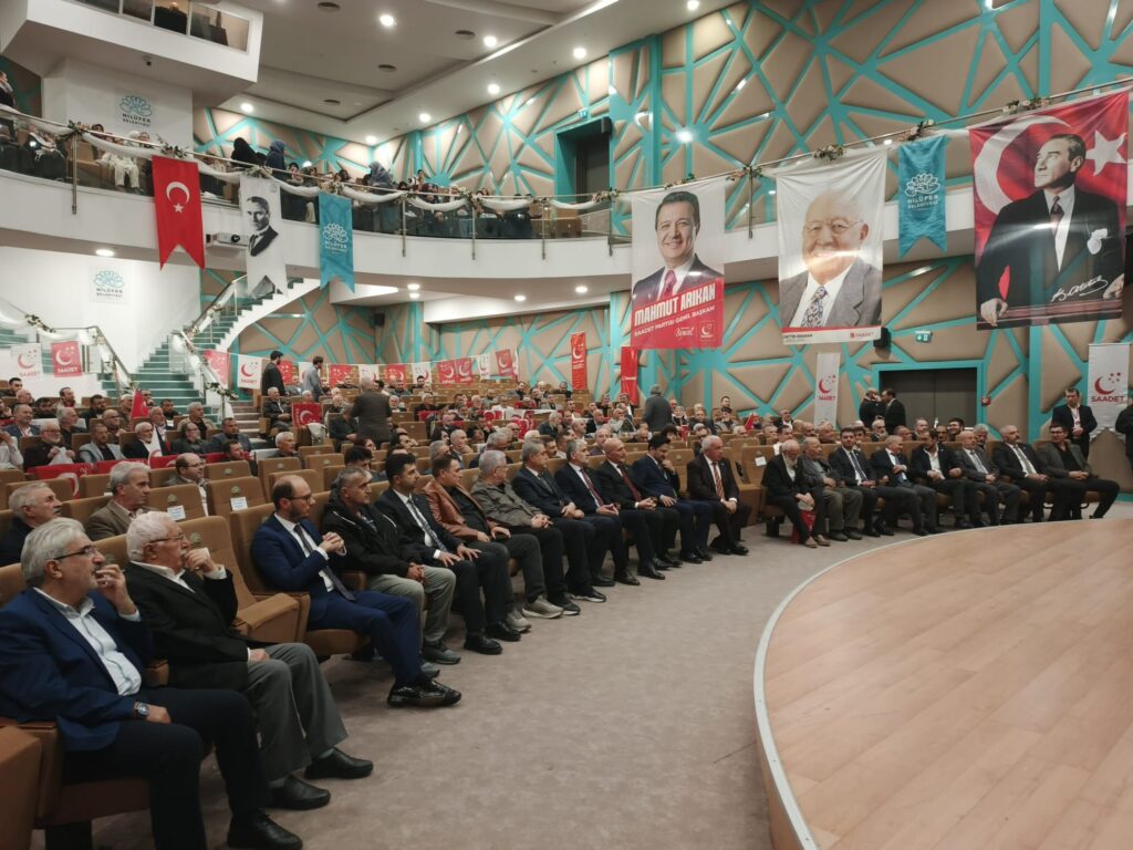Saadet Partisi Nilüfer’de yeni dönem: Ensari Altınışık görevi devraldı