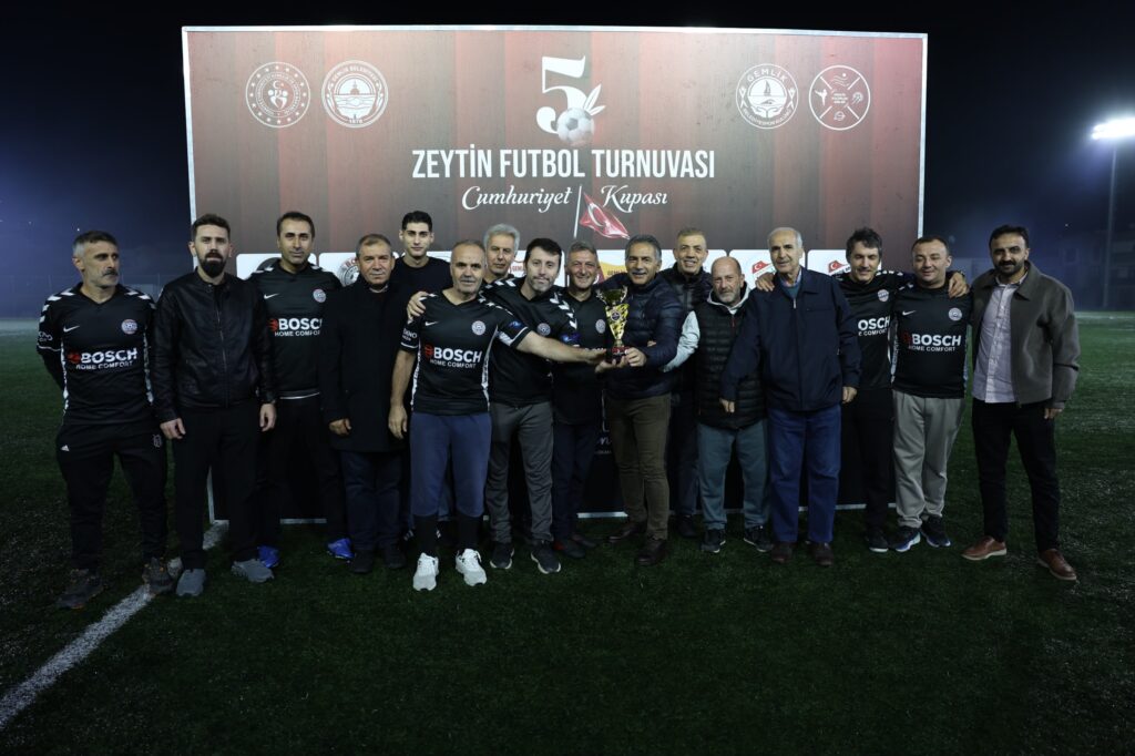 5\. Zeytin Turnuvası Cumhuriyet Kupası’nda Şampiyon Yeniköy Bursaspor