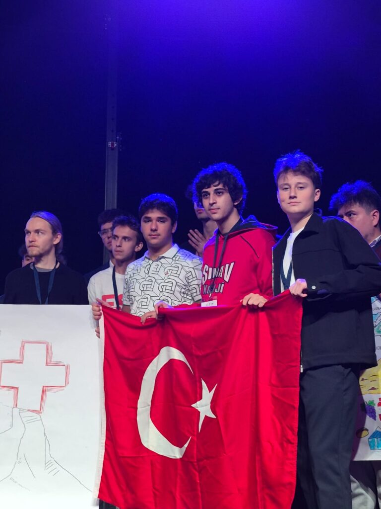 Gemlik Fen Lisesi İtalya’da Türkiye’yi Temsil Ediyor!