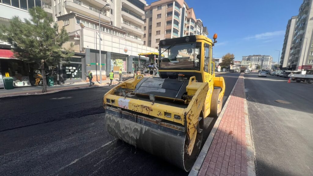 Büyükşehir, Erdoğan Caddesi’ni yeniliyor